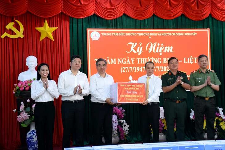 Phấn đấu thực hiện pháp lệnh ưu đãi người có công vào năm 2027 - Ảnh 2.