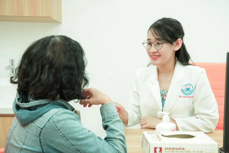 Buồng trứng đa nang: Đại dịch thầm lặng ở phụ nữ trẻ năm 2026 - Ảnh 1.