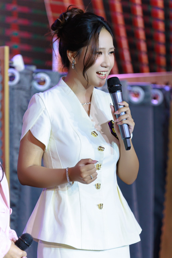 Nhật Khánh đoạt giải vàng cuộc thi MC Sincere Star 2026 - Ảnh 5.