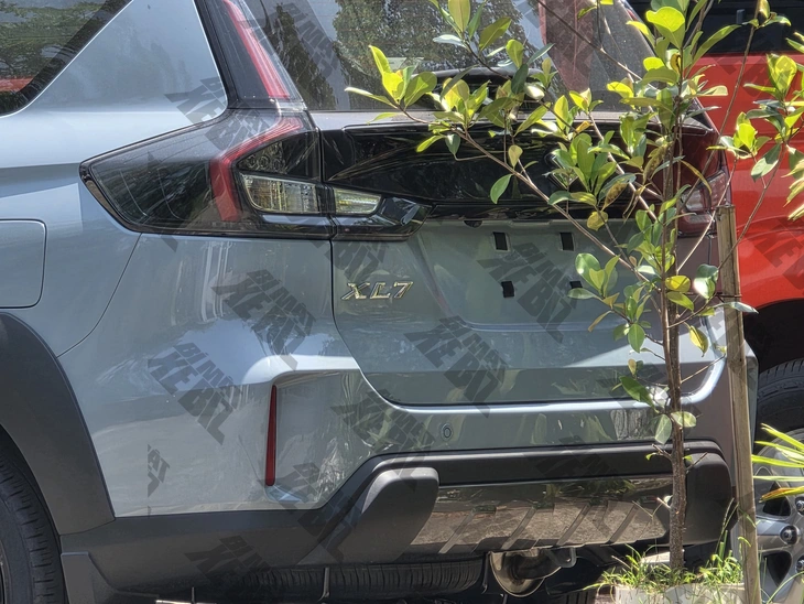 Lộ diện Suzuki XL7 2026 sắp về Việt Nam: Thiết kế mới, tiếp tục dùng hybrid cạnh tranh Mitsubishi Xpander - Ảnh 4.