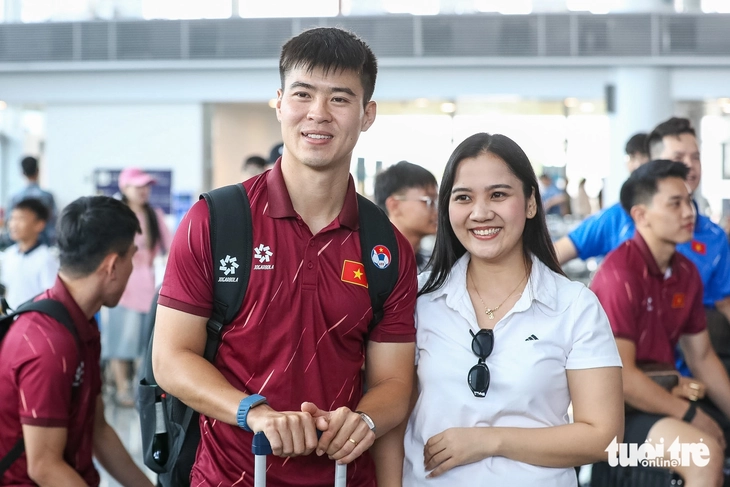 Nguyễn Tài Lộc, Patrik Lê Giang phấn khởi cùng tuyển Việt Nam đi Hàn Quốc - Ảnh 6.