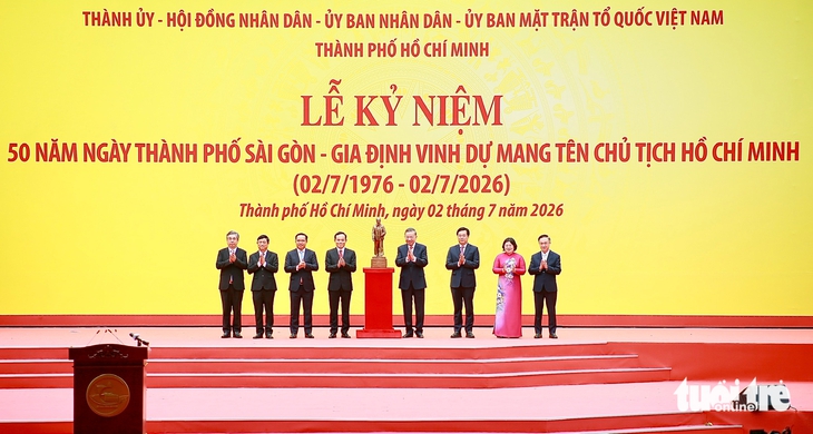 Bí thư Trần Lưu Quang: Lịch sử đặt lên vai TP.HCM trọng trách, phải tiếp tục giữ vững vai trò đầu tàu - Ảnh 3.