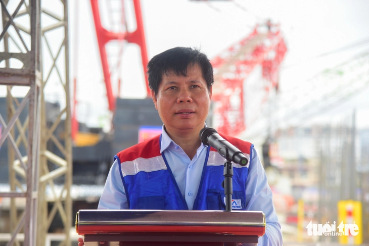 TP.HCM hạ lồng thép tường vây, metro Bến Thành - Tham Lương bước vào giai đoạn thi công toàn tuyến - Ảnh 2.