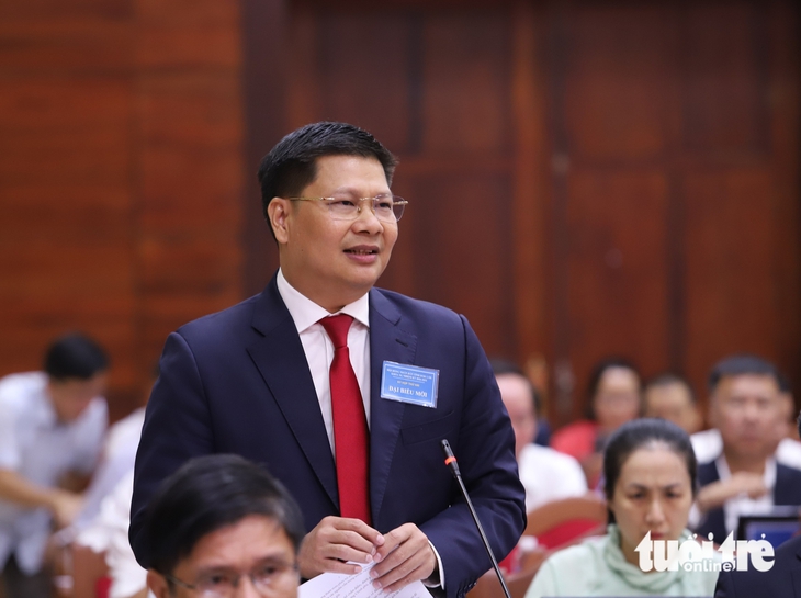 Hàng ngàn doanh nghiệp giải thể, nguy cơ lũ chồng lũ... làm 'nóng' nghị trường Đắk Lắk - Ảnh 4.