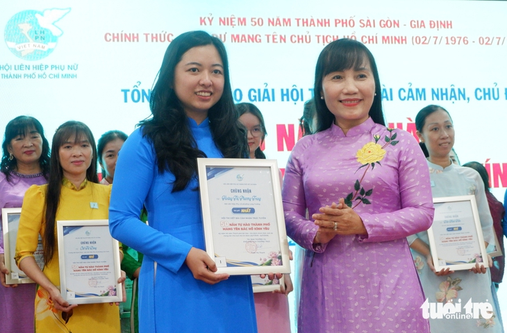 Trao giải hội thi viết trực tuyến '50 năm Thành phố mang tên Bác Hồ kính yêu' - Ảnh 1.