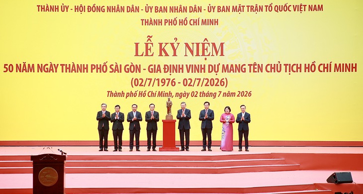 Lịch sử đặt lên vai TP.HCM trọng trách, phải tiếp tục giữ vững vai trò đầu tàu - Ảnh 2.