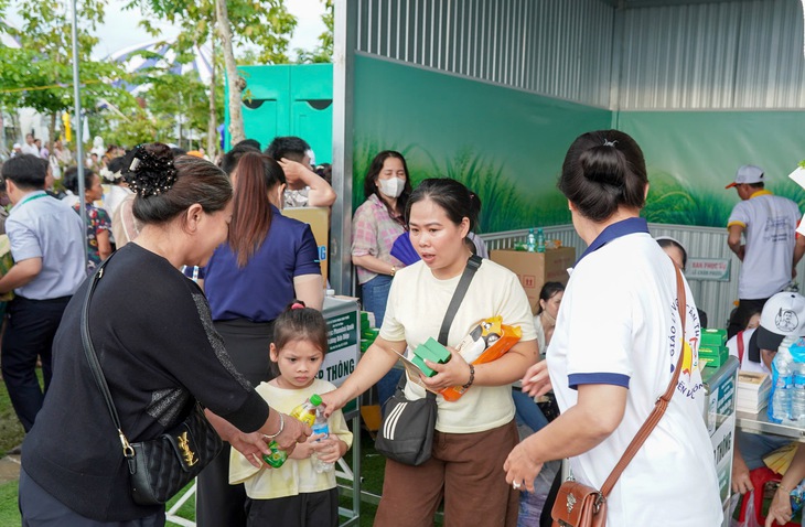 Cấp 40 . 000 Phần ăn sáng tại lễ tuyên phong Chân phước Trương Bửu Diệp - Ảnh 1.