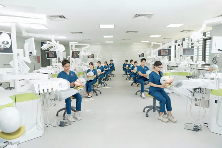 Điểm chuẩn Trường Đại học Nguyễn Tất Thành 3 năm qua tăng giảm ra sao? - Ảnh 5.