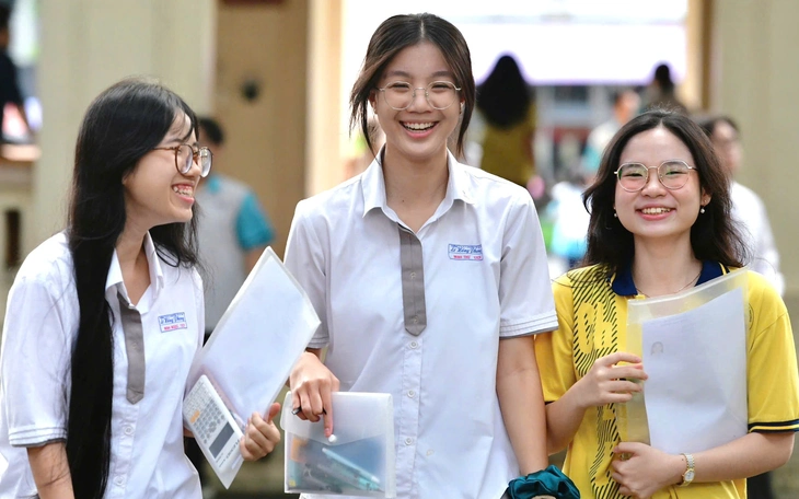 Hơn 652.000 nguyện vọng xét tuyển đại học đã được đăng ký - Ảnh 2.