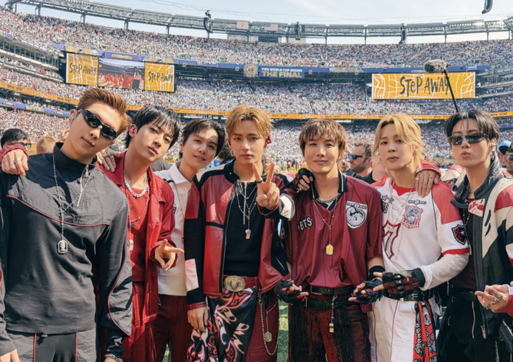 Madonna, BTS, Justin Bieber và Shakira mang đến màn trình diễn ngoạn mục cho giờ nghỉ giữa hiệp World Cup - Ảnh 2.