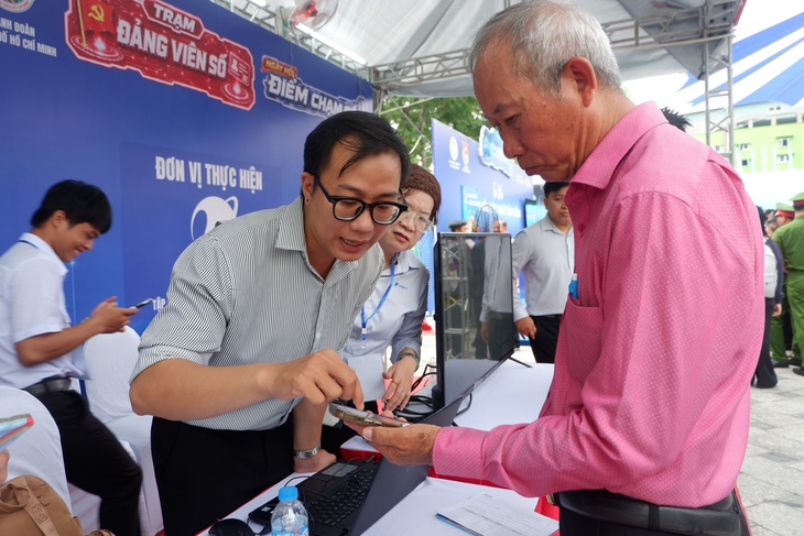 Nhiều hoạt động Đoàn hỗ trợ người dân tiếp cận dịch vụ công trực tuyến 2026 - Ảnh 3.
