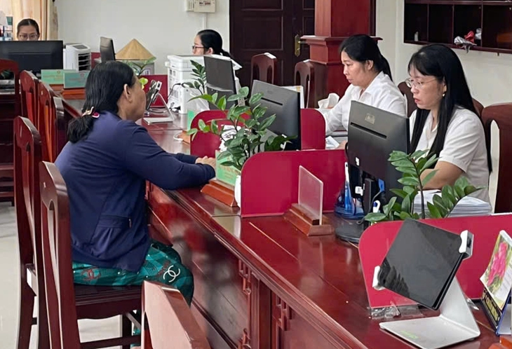 Chủ tịch Cần Thơ yêu cầu chấn chỉnh xếp loại chất lượng công chức - Ảnh 1.