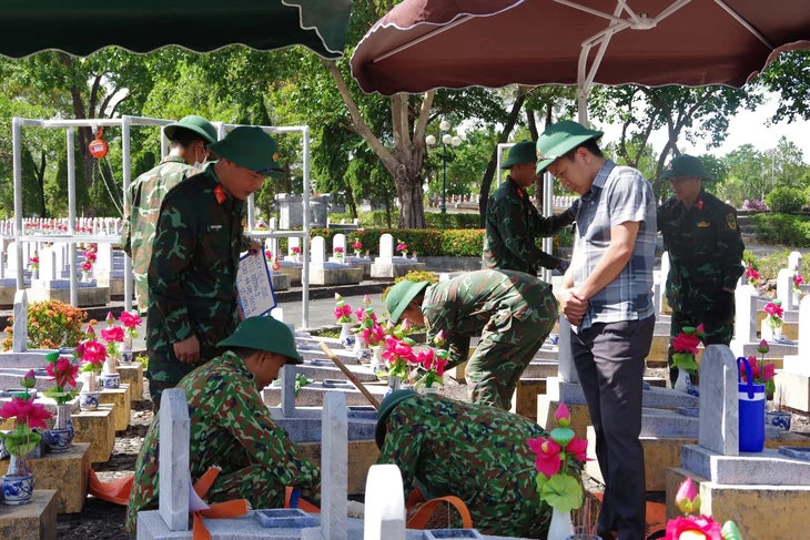 Hành trình 'giải mã' mảnh tôn khuyết chữ và lời kêu gọi tìm lại tên cho một liệt sĩ - Ảnh 3.