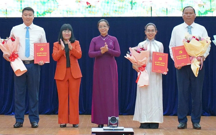 Bí thư xã được điều động, bổ nhiệm làm giám đốc Ban quản lý dự án tỉnh Quảng Trị - Ảnh 2.