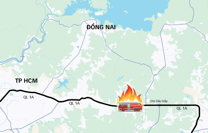 Tài xế khai buồn ngủ trước khi tông hộ lan - Ảnh 3.
