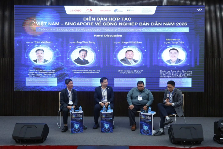 TP.HCM tính lập quỹ 5 triệu USD, đào tạo 9.000 nhân lực bán dẫn - Ảnh 1.