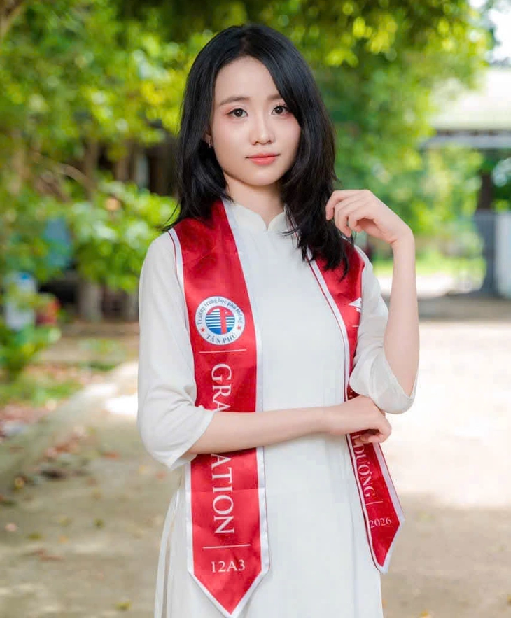Học bổng Chắp cánh ước mơ 2026: Nữ sinh chiến thắng ung thư xương - Ảnh 1.