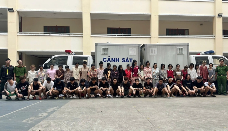 Công an TP.HCM cảnh báo khẩn về ma túy Etomidate khoác vỏ bọc 'pod chill' - Ảnh 1.