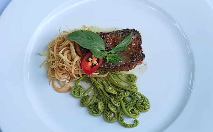 Cách tân món canh chua mẹ nấu đi dự thi Top Chef, rất lạ! - Ảnh 4.