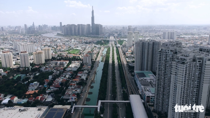 Rạch Đá Đỏ nối sông Sài Gòn dần "hồi sinh" sau nhiều năm ô nhiễm - Ảnh 9.