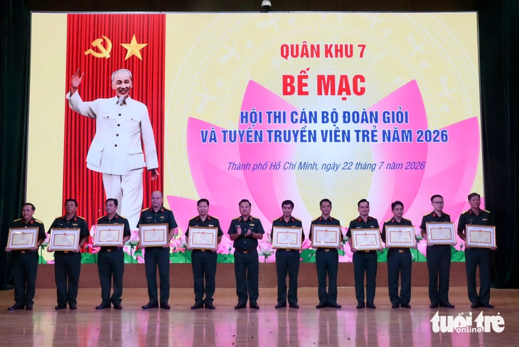 Lộ diện những gương mặt cán bộ Đoàn giỏi và tuyên truyền viên trẻ Quân khu 7 - Ảnh 1.