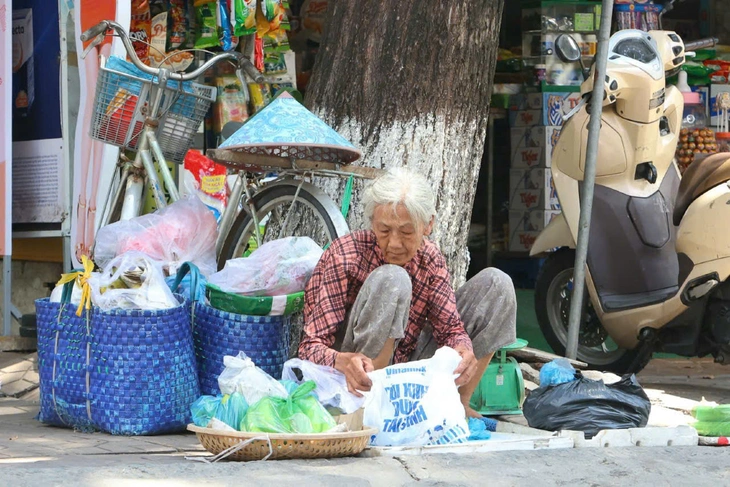 Câu chuyện đẹp về hai chị em tuổi xế chiều, lan tỏa nghĩa tình người Cần Thơ - Ảnh 2.