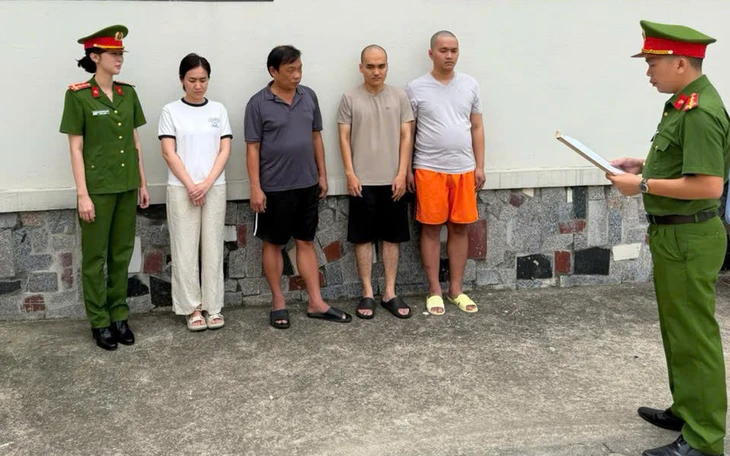 Bộ Công Thương sẽ kiểm tra thế nào với 5 doanh nghiệp kim cương, đá quý? - Ảnh 2.