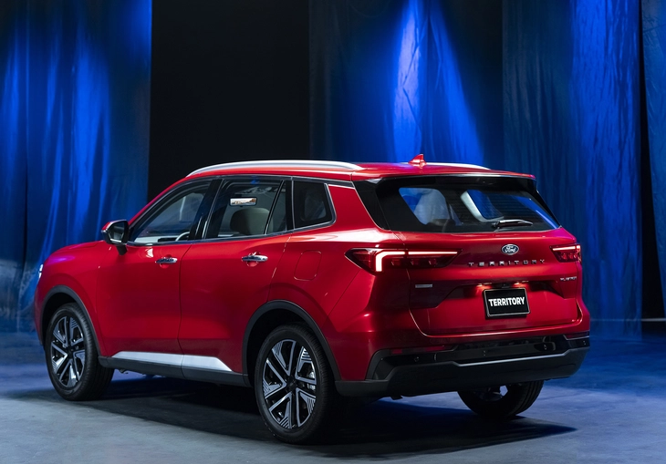Ford Territory thêm bản Platinum giá 916 triệu đồng, thêm tính năng ADAS đấu Mazda CX-5 - Ảnh 4.