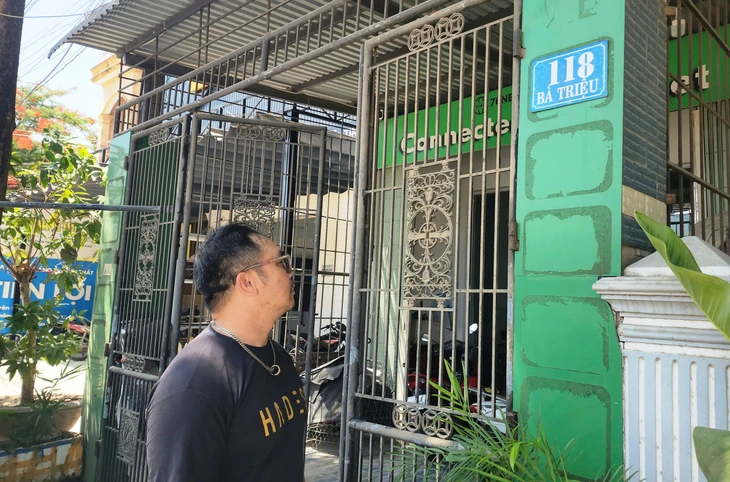 Vụ nhà trúng đấu giá, ở 7 tháng rồi bị chiếm: Vì sao định giá hơn 4 tỉ, đấu giá chỉ hơn 2,3 tỉ? - Ảnh 1.