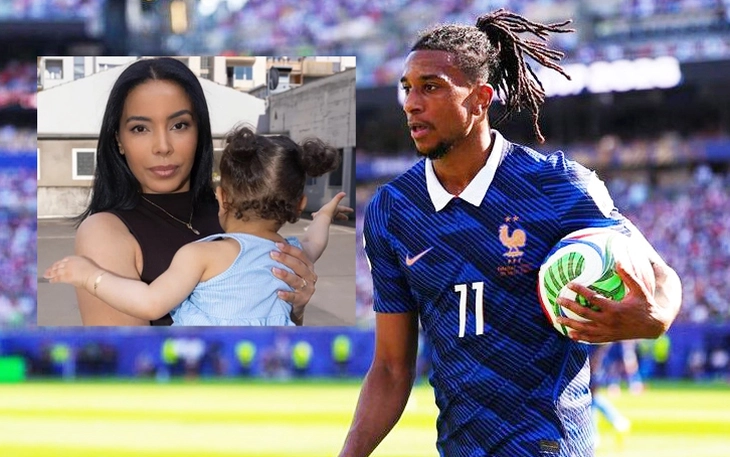 Vô địch World Cup, hai tuyển thủ Tây Ban Nha được tặng… cà chua - Ảnh 2.