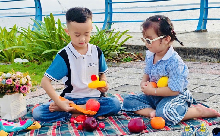Tăng độ cận ở trẻ em: Không chỉ là đổi kính mà còn cần theo dõi sức khỏe mắt - Ảnh 4.