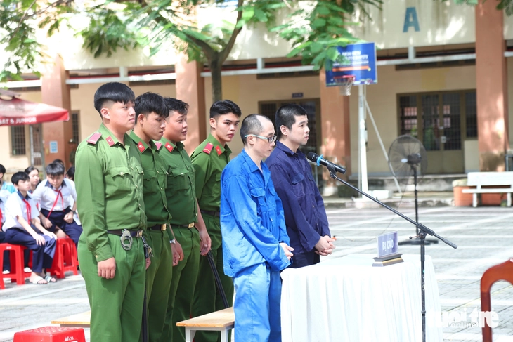 Phiên xét xử lưu động tuyên truyền người dân tránh xa ma túy - Ảnh 2.