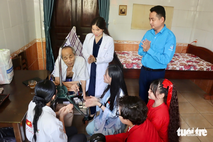 Lời nhắn gửi hòa bình từ thương bệnh binh theo gương bác năm 2026 - Ảnh 11.