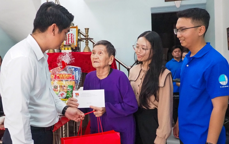 'Bữa cơm tri ân' để người trẻ hiểu hơn đạo lý 'Uống nước nhớ nguồn' nhân dịp 79 năm Ngày Thương binh – Liệt sĩ - Ảnh 3.