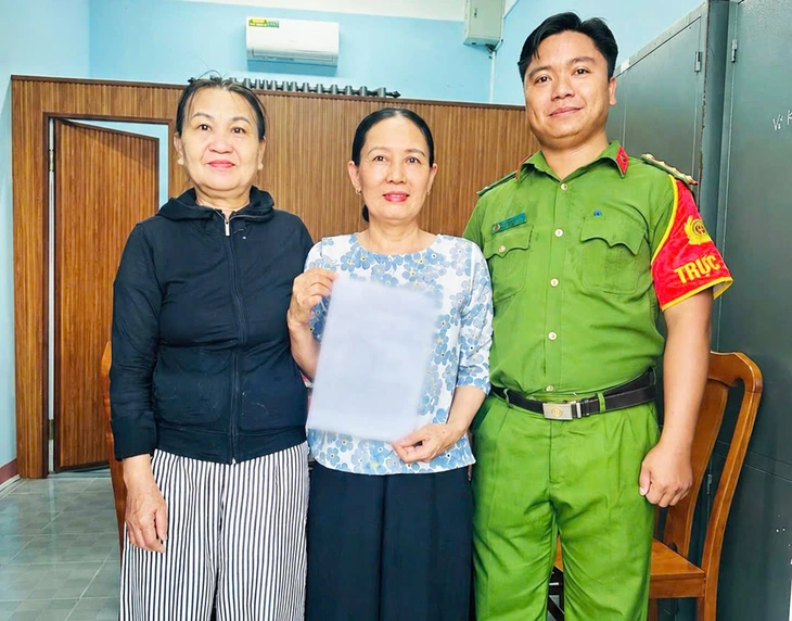 Tài khoản bỗng nhiên có 270 triệu, người phụ nữ Đà Nẵng làm điều bất ngờ - Ảnh 1.