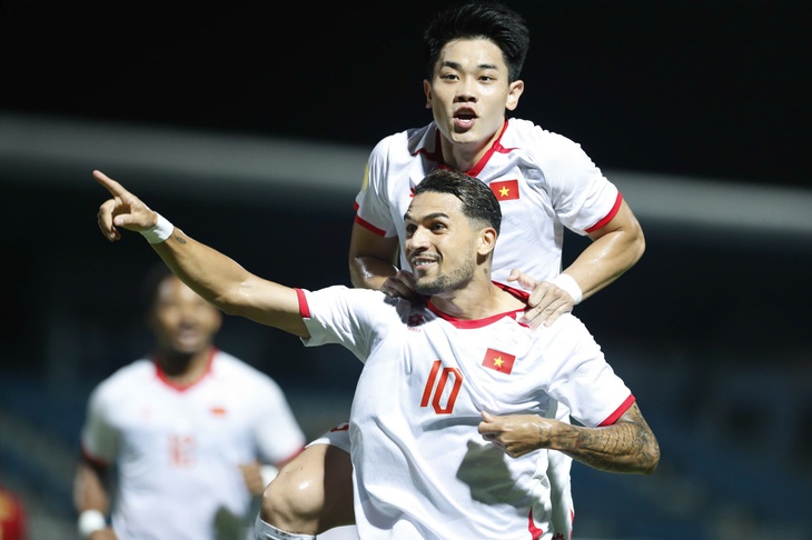 Vì sao tuyển Việt Nam phải gặp Indonesia trên sân khách?  - Ảnh 1.