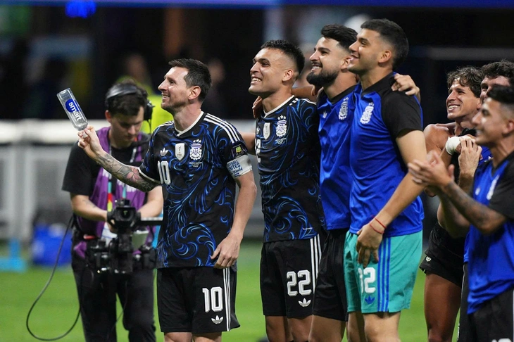 Liên đoàn bóng đá Argentina sắp đi kiện vì bị bôi nhọ - Ảnh 1.