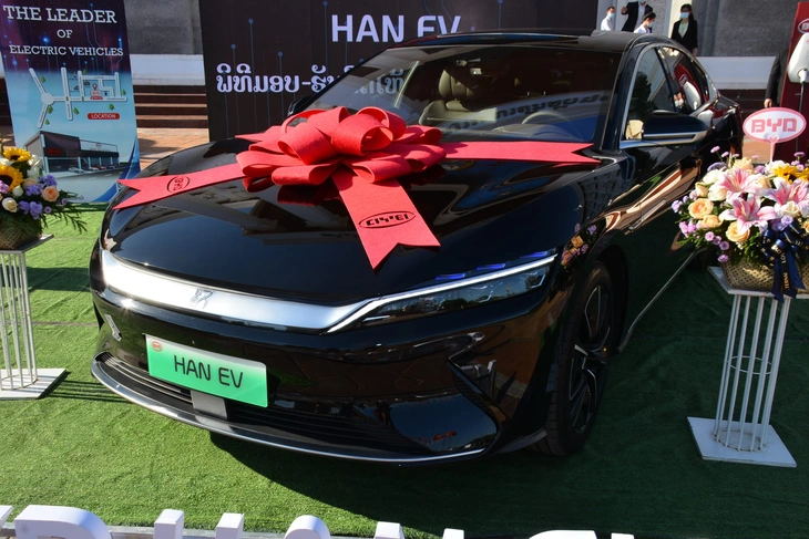 'VinFast gặt quả ngọt khi Lào trở thành quốc gia 100% xe điện chỉ sau một đêm' - Ảnh 2.