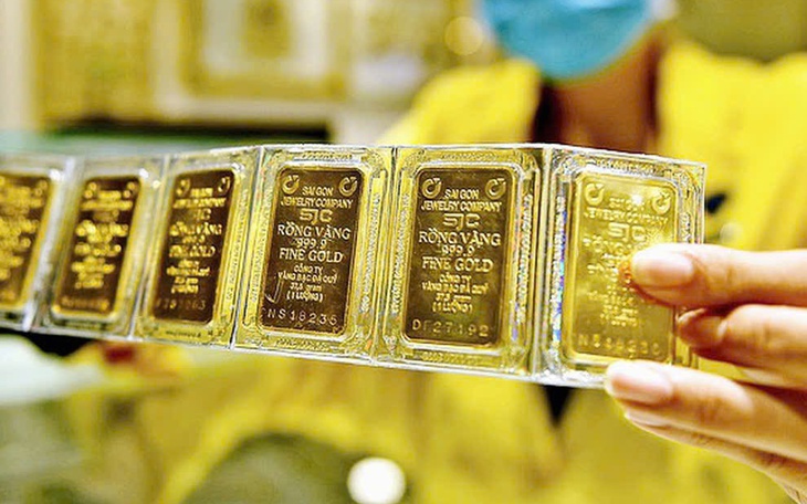 Đọc nhanh 27-7: Giá dầu lao dốc mạnh, giá vàng lại bật tăng - Ảnh
3.
