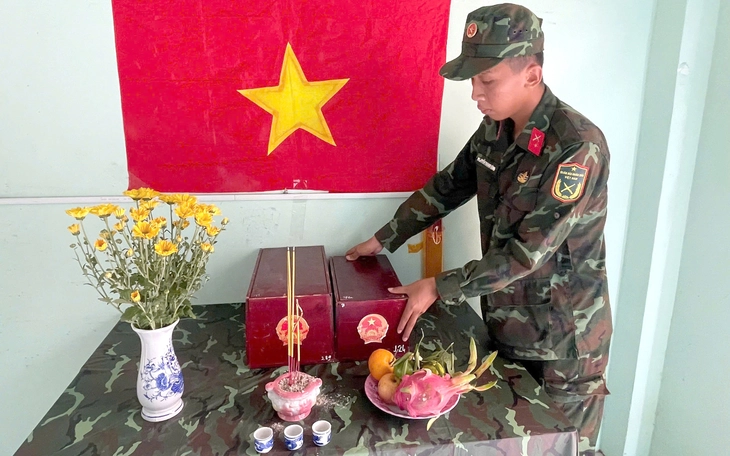 Tây Ninh tìm thêm được 2 bộ hài cốt liệt sĩ ở An Tịnh trong ngày 1-8, đã bàn giao gần 10.400 mẫu ADN liệt sĩ - Ảnh 2.