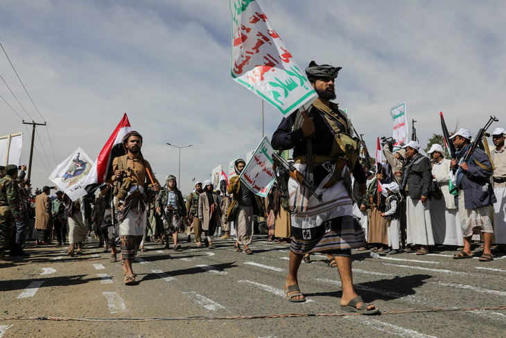  Tướng Iran dọa 'mạng đổi mạng' với binh sĩ Mỹ; Saudi Arabia không kích Houthi - Ảnh 3.