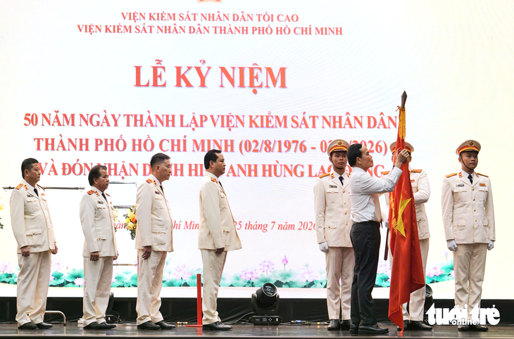 Viện kiểm sát nhân dân TP.HCM nhận danh hiệu Anh hùng Lao động, Huân chương Lao động hạng Nhất - Ảnh 2.