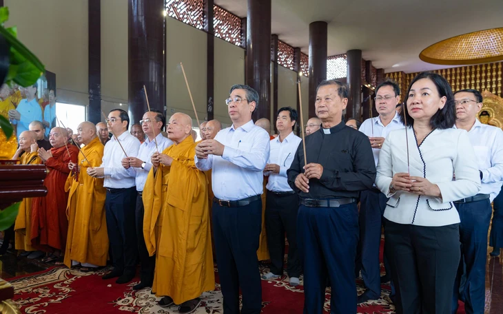 Lễ trai đàn chẩn tế siêu tiến anh linh các liệt sĩ ở Học viện Phật giáo tại TP.HCM - Ảnh 1.