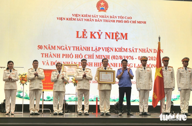 Viện kiểm sát nhân dân TP.HCM nhận danh hiệu Anh hùng Lao động, Huân chương Lao động hạng Nhất - Ảnh 3.