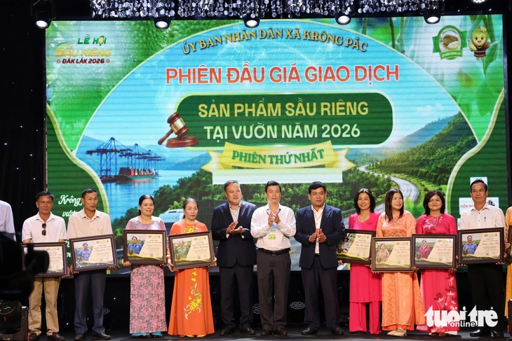 Đấu giá sầu riêng tại vườn, lô hàng gần 24 tỉ đồng ở Đắk Lắk - Ảnh 7.