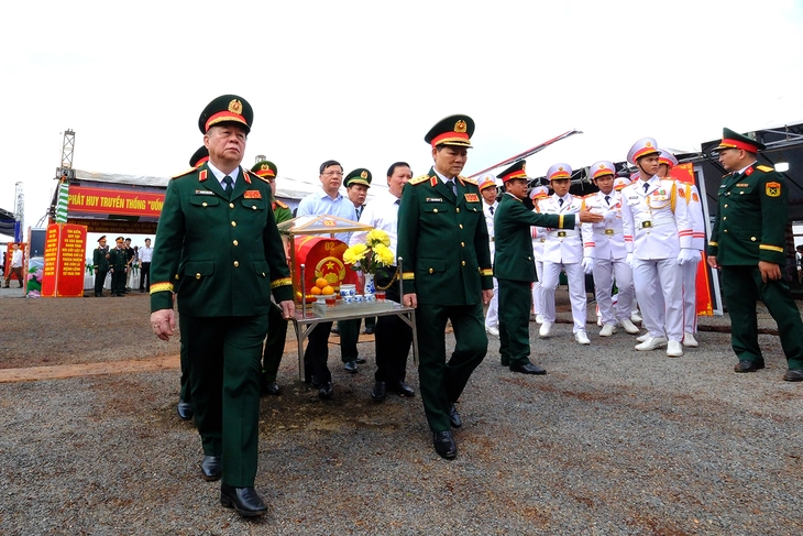 Đại tướng Phan Văn Giang: Quy tập hài cốt các anh hùng liệt sĩ phải chặt chẽ, khoa học - Ảnh 6.