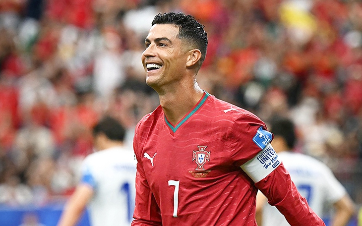 Al Nassr khủng hoảng tài chính, tương lai Ronaldo ra sao? - Ảnh 3.