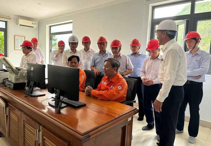 EVN kiểm tra an toàn và phòng chống thiên tai tại thủy điện A Vương - Ảnh 3.