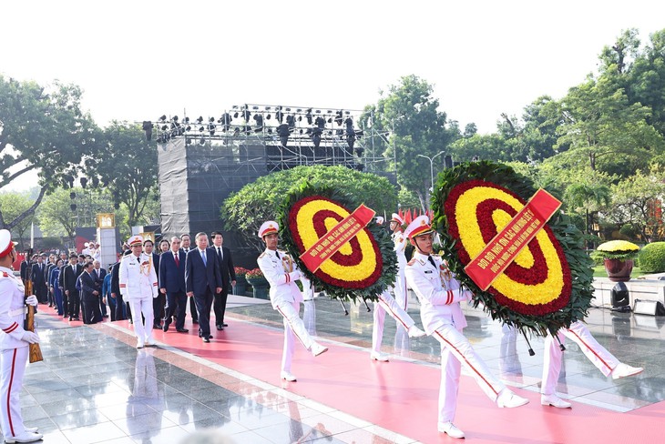 - Ảnh 2.