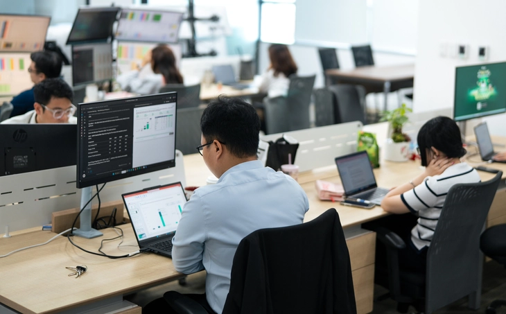 Tiền chờ của nhà đầu tư 'bốc hơi' gần 9.000 tỉ đồng tại VPS, điều gì đang xảy ra? - Ảnh 1.